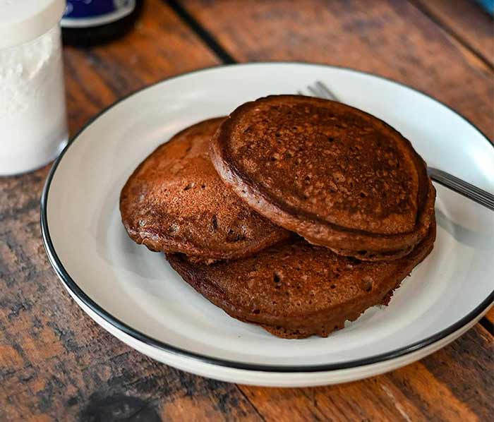 پنکیک شکلاتی کلاسیک